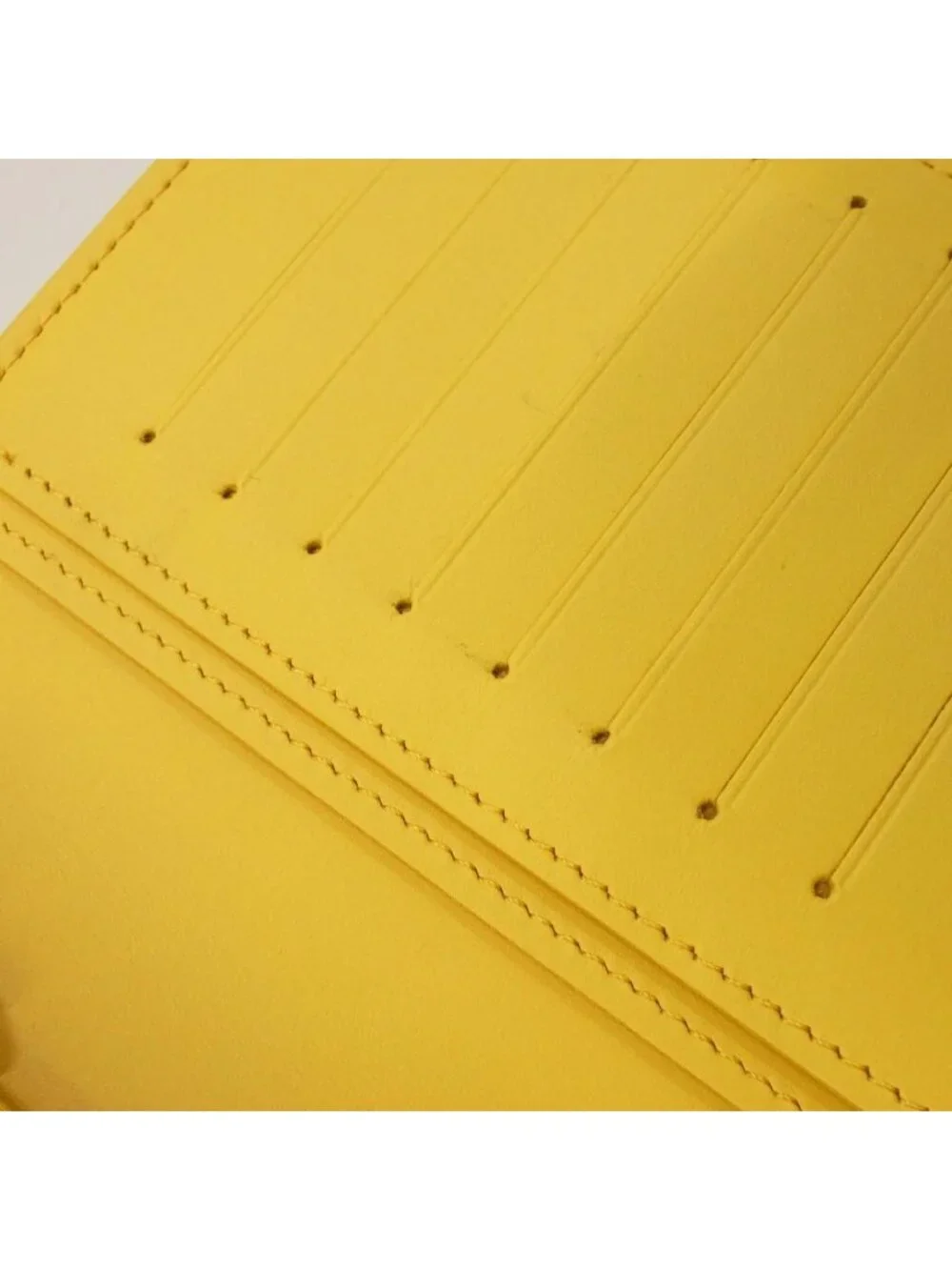 Louis Vuitton Epi Portefeuille Brazza Wallet